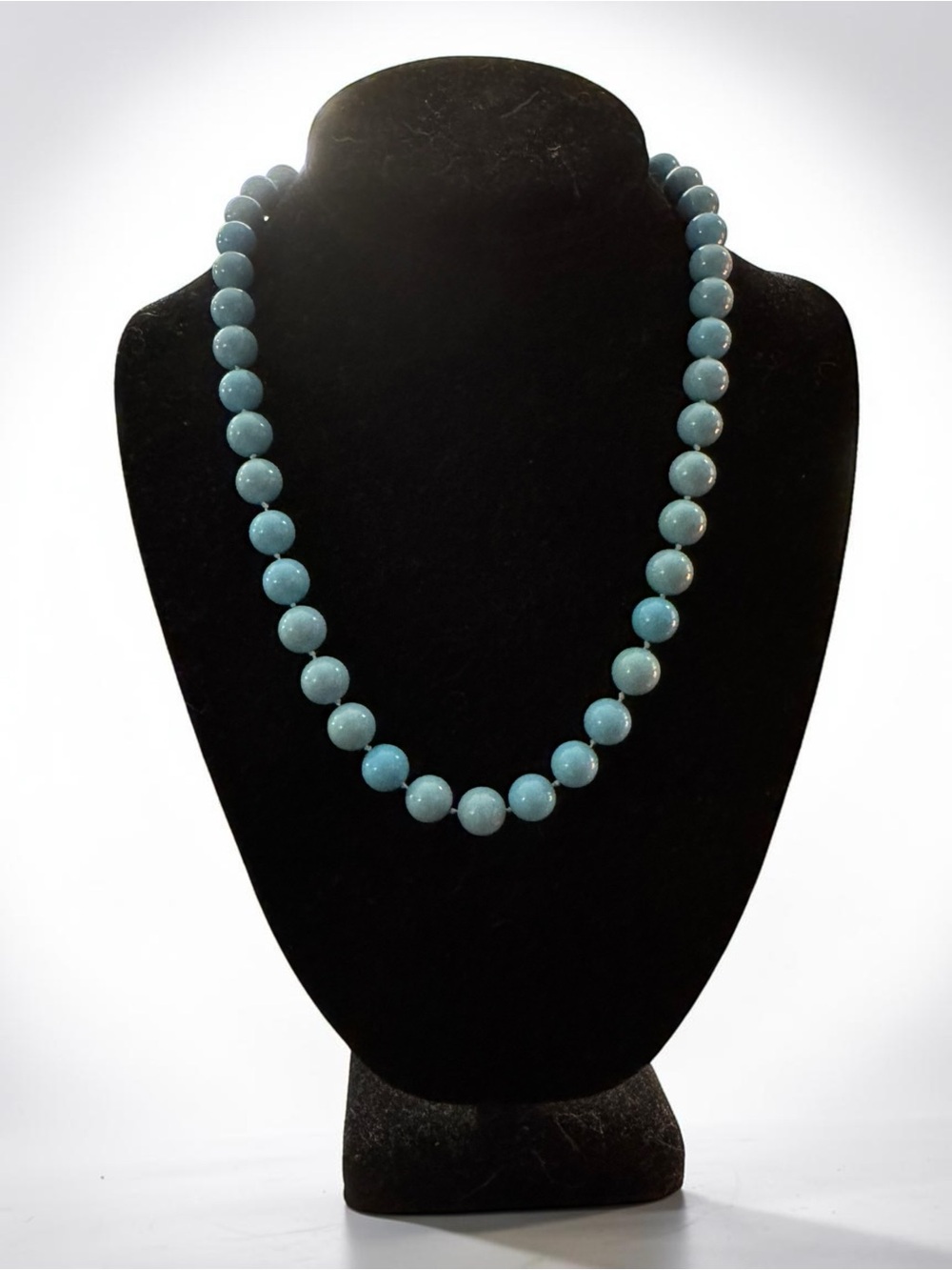 Vintage Beaded Blue Turquoise Stone Necklace